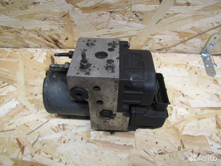 Блок ABS насос Kia Sorento 1 (BL)