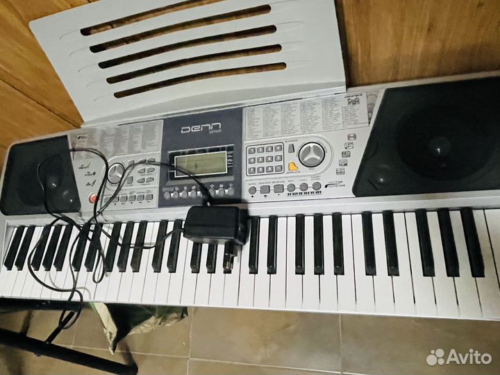 Синтезатор Denn