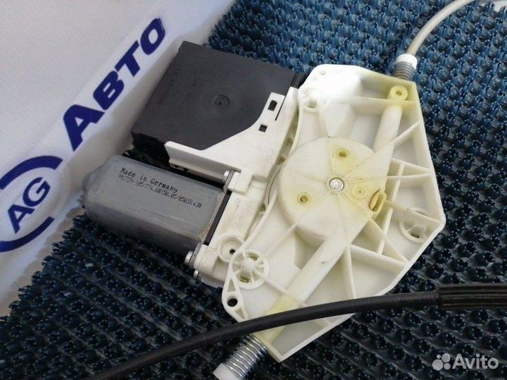 Стеклоподъемник Volkswagen Passat