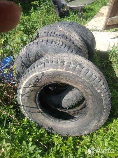 Goodyear Wrangler AT/R 265/75 R16