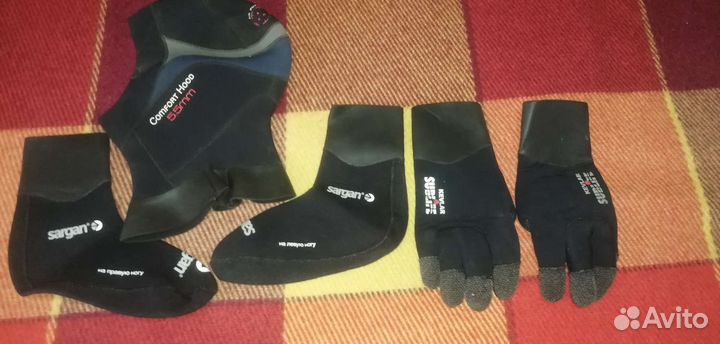 Гидрокостюм