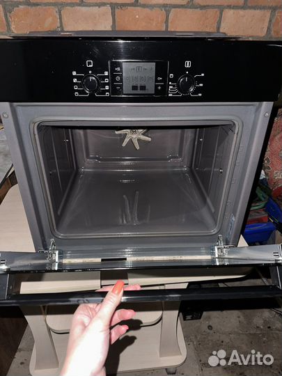 Духовой Шкаф bosch электрический HBA23B263E б/у