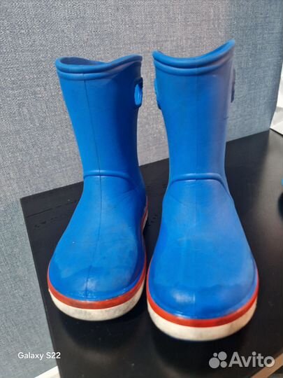 Сапоги и кроксы (crocs)