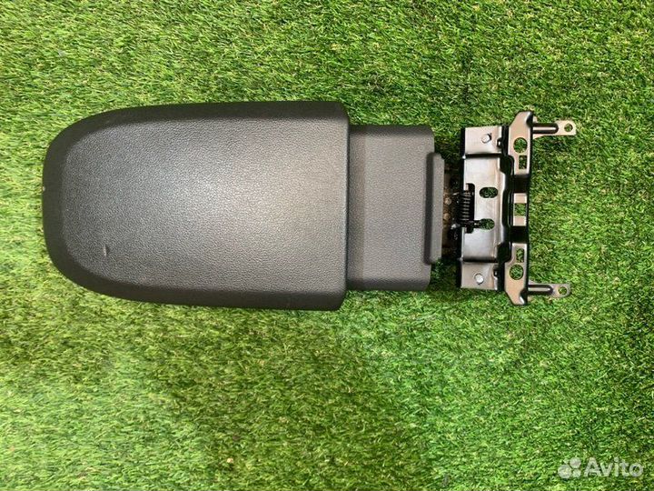 Подлокотник Ford Kuga SUV 1.6L ecoboost jtma 2014