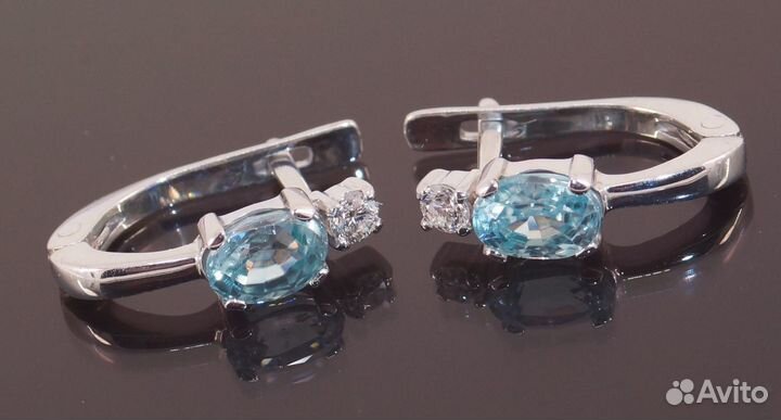 Серьги с голубыми Цирконами и бриллиантами