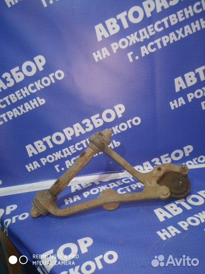 Передний левый рычаг Chevrolet Niva внедорожник