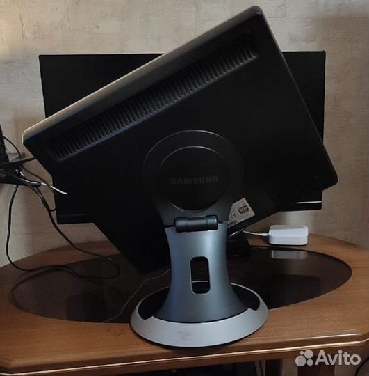 Монитор Samaung 19
