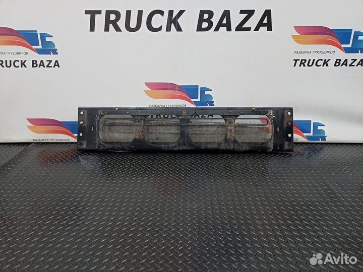 Кронштейн решетки радиатора Volvo FH