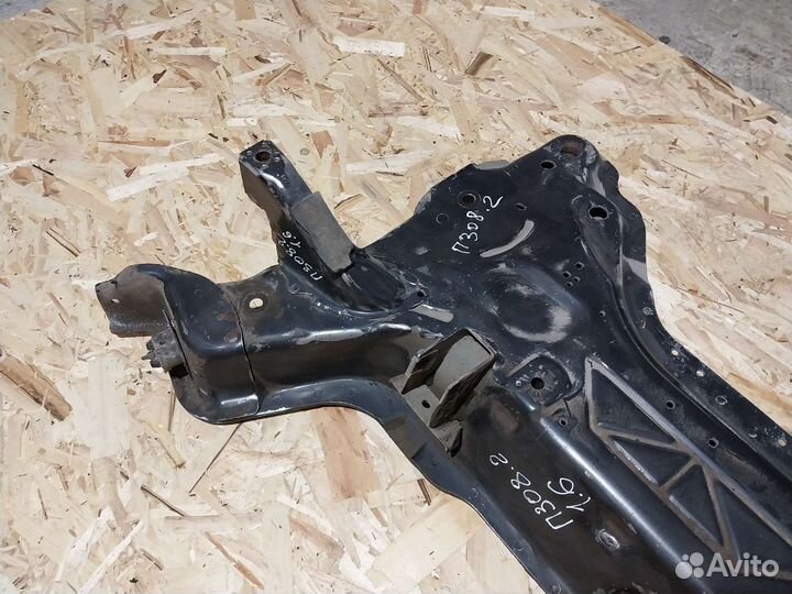 Подрамник Peugeot 308