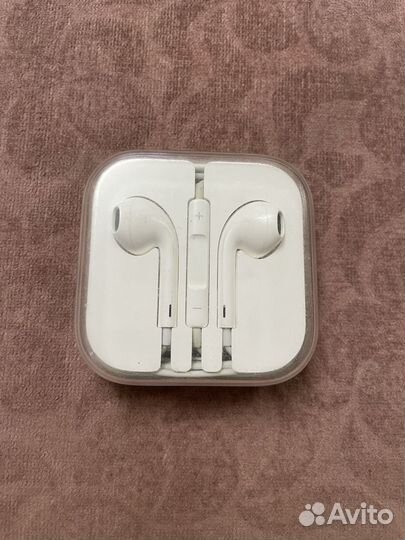 Наушники для iPhone проводные