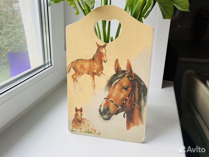 Разделочная деревянная доска декор