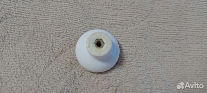 Мебельная ручка кнопка керамическая