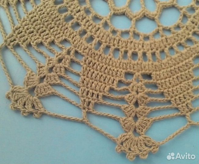 Бежевая салфетка Цветок