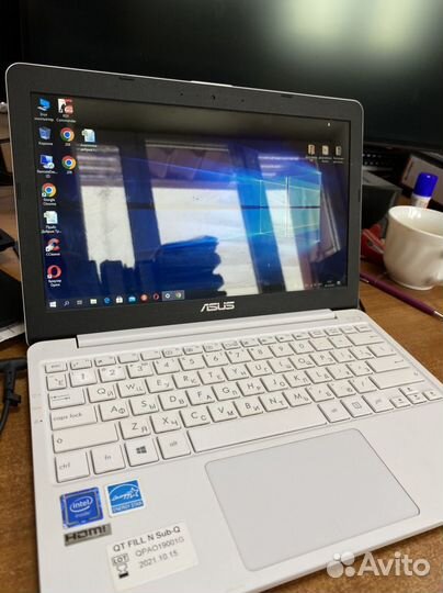 Ноутбук asus