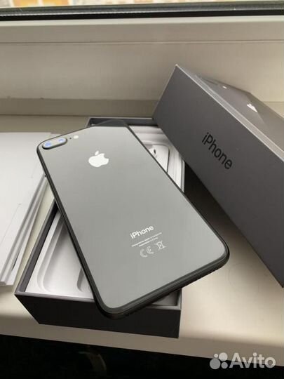 iPhone 8 Plus, 64 ГБ