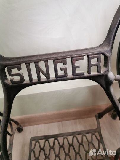 Швейная машина Singer