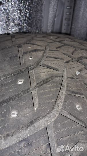 Bridgestone Blizzak Spike-02 265/65 R17