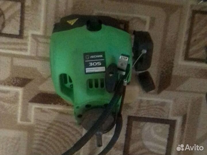 Бензиновый двигатель от газонокосилки Лесник 305