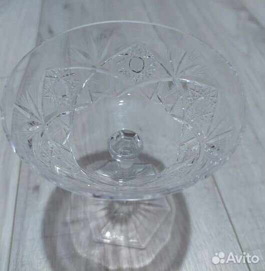 Хрустальная конфетница на ножке (мини)