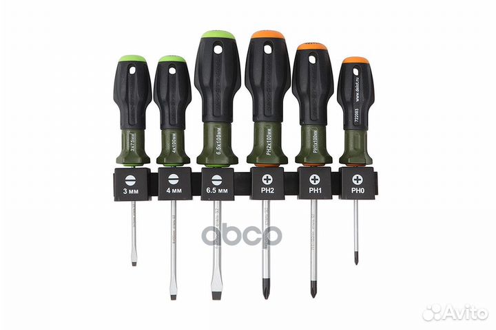 Набор отвёрток c трехкомпонентными рукоятками