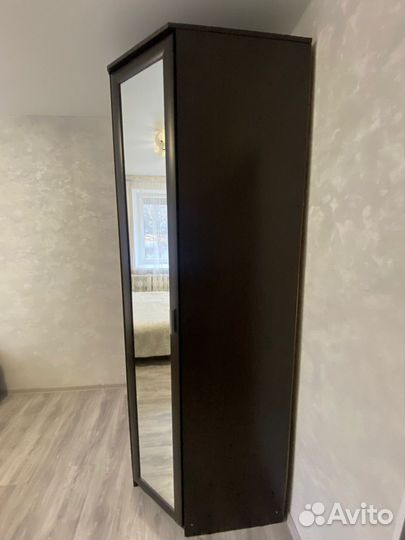 Угловой шкаф