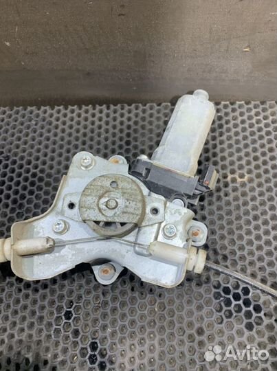 Стеклоподъемник задний левый Кайрон SsangYong Kyro