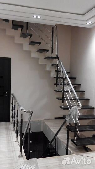 Лестница / лестница на металлокаркасе под ключ
