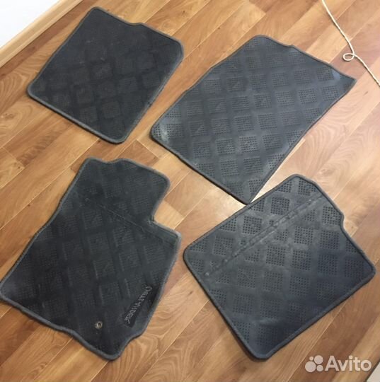 Коври на mitsubishi outlander 2006