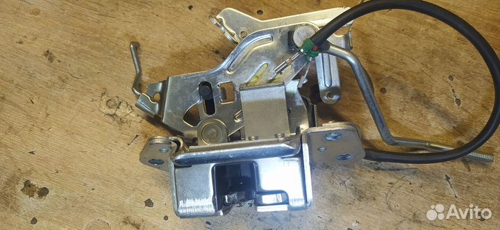 Замок пятой двери hover