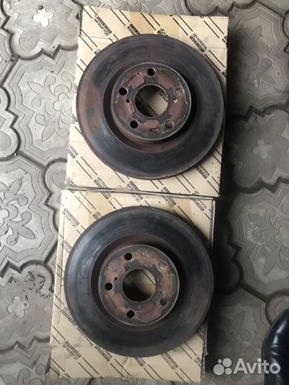 Тормозные диски передние Тойота Камри v 50