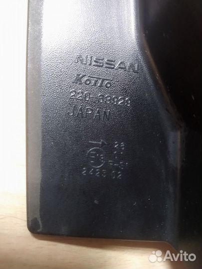 Фонарь задний правый Nissan X-Trail T31 2.0 2008