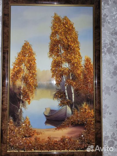 Картина из янтаря