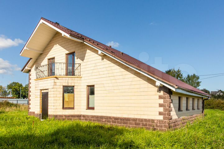 Дом 172,9 м² на участке 12 сот.