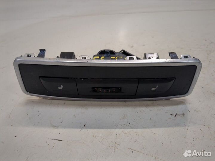 Кнопка обогрева сидений Audi A4 (B8) Allroad, 2014