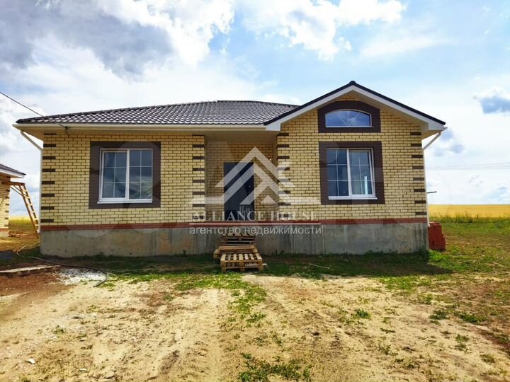 Коттедж 100 м² на участке 8,5 сот.