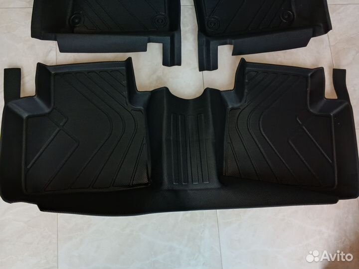 Авто салонные коврики комплект черные новые