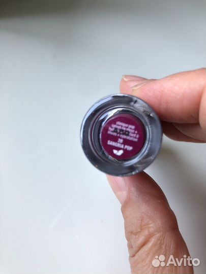 Блеск для губ clinique на водной основе, уход