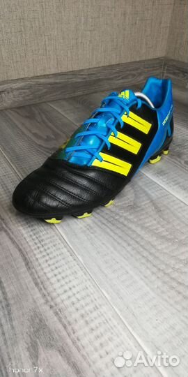 Бутсы adidas predator