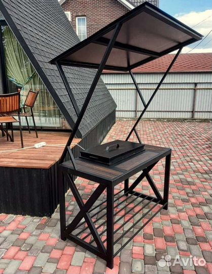 Мангал с крышей