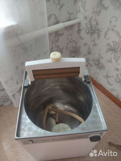 Стиральная машина бу Волга 15Б