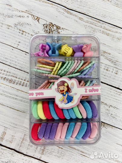 Набор резинок и заколок для волос
