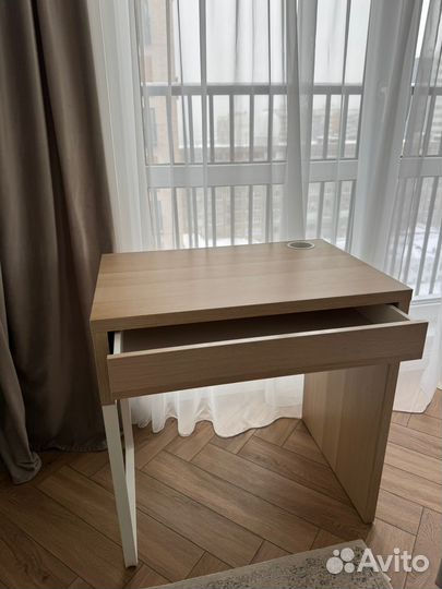 Стол IKEA Микке