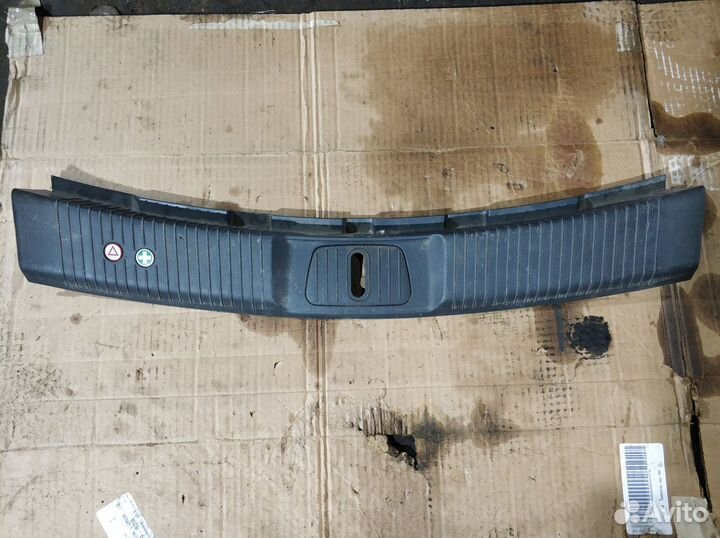 Накладка задней панели Opel Antara