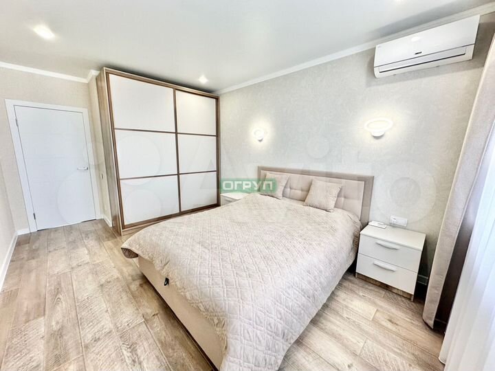 2-к. квартира, 64 м², 9/10 эт.