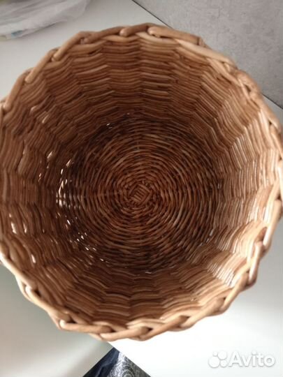 Кашпо плетеное