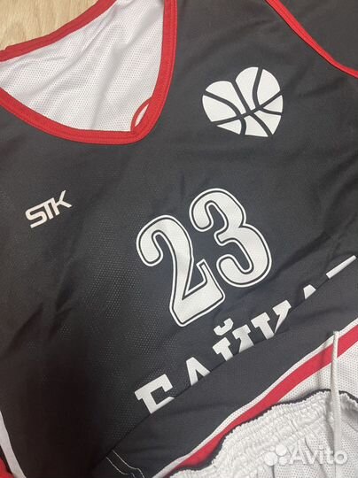 Баскетбольная форма двухсторонняя на команду