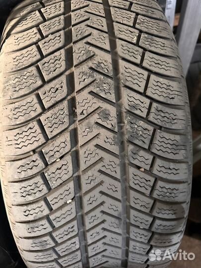 Michelin Alpin 255/45 R19