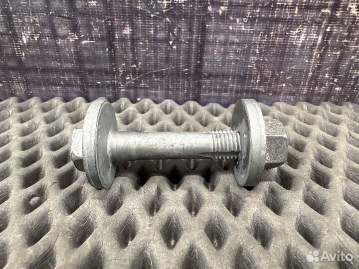 Болт развальный Bmw X5 E53 M54 2006