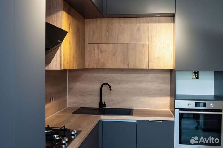 Кухня в потолок на заказ