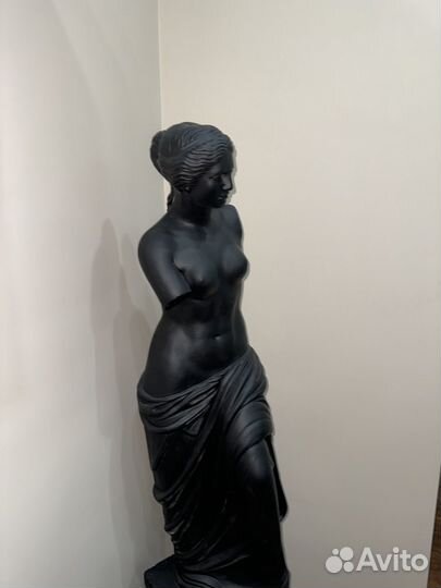 Статуя афродита для интерьера